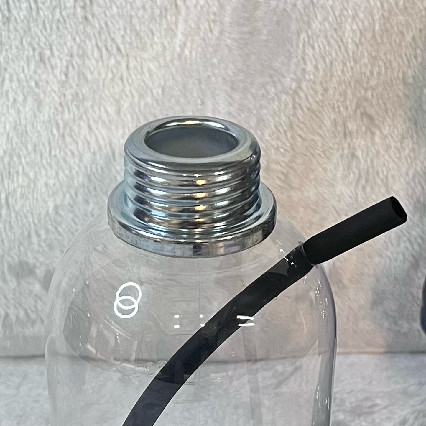 Suffocation Negative pressure bottle