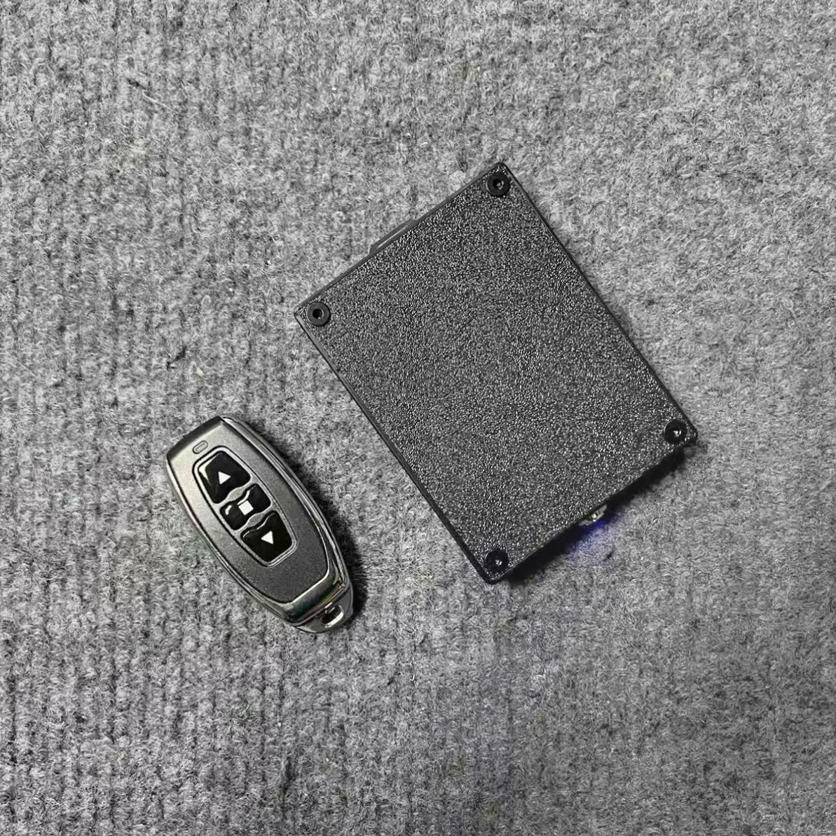 強制張嘴電擊裝置