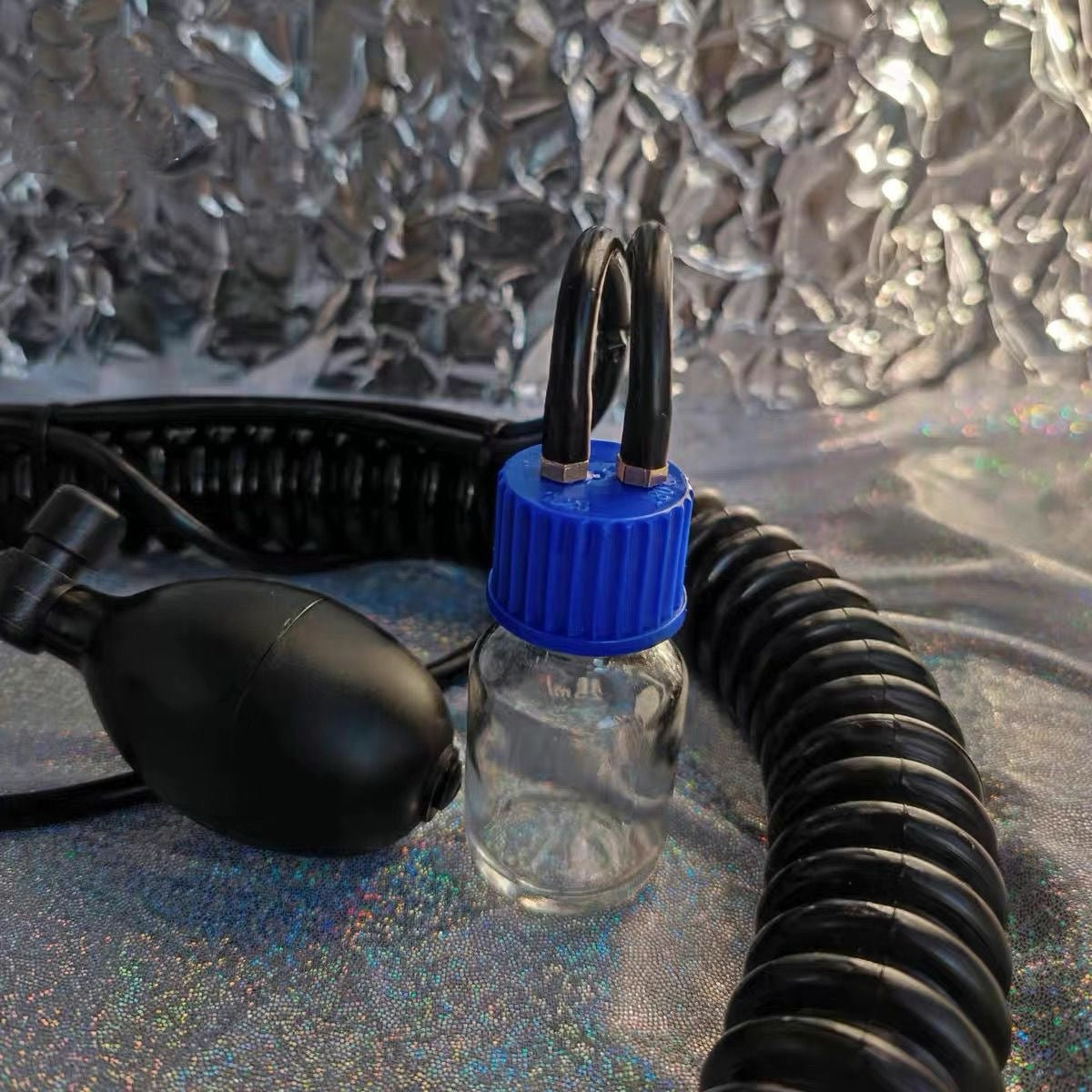 Manual odor delivery tube